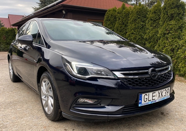 Opel Astra cena 61900 przebieg: 64000, rok produkcji 2017 z Lubartów małe 92